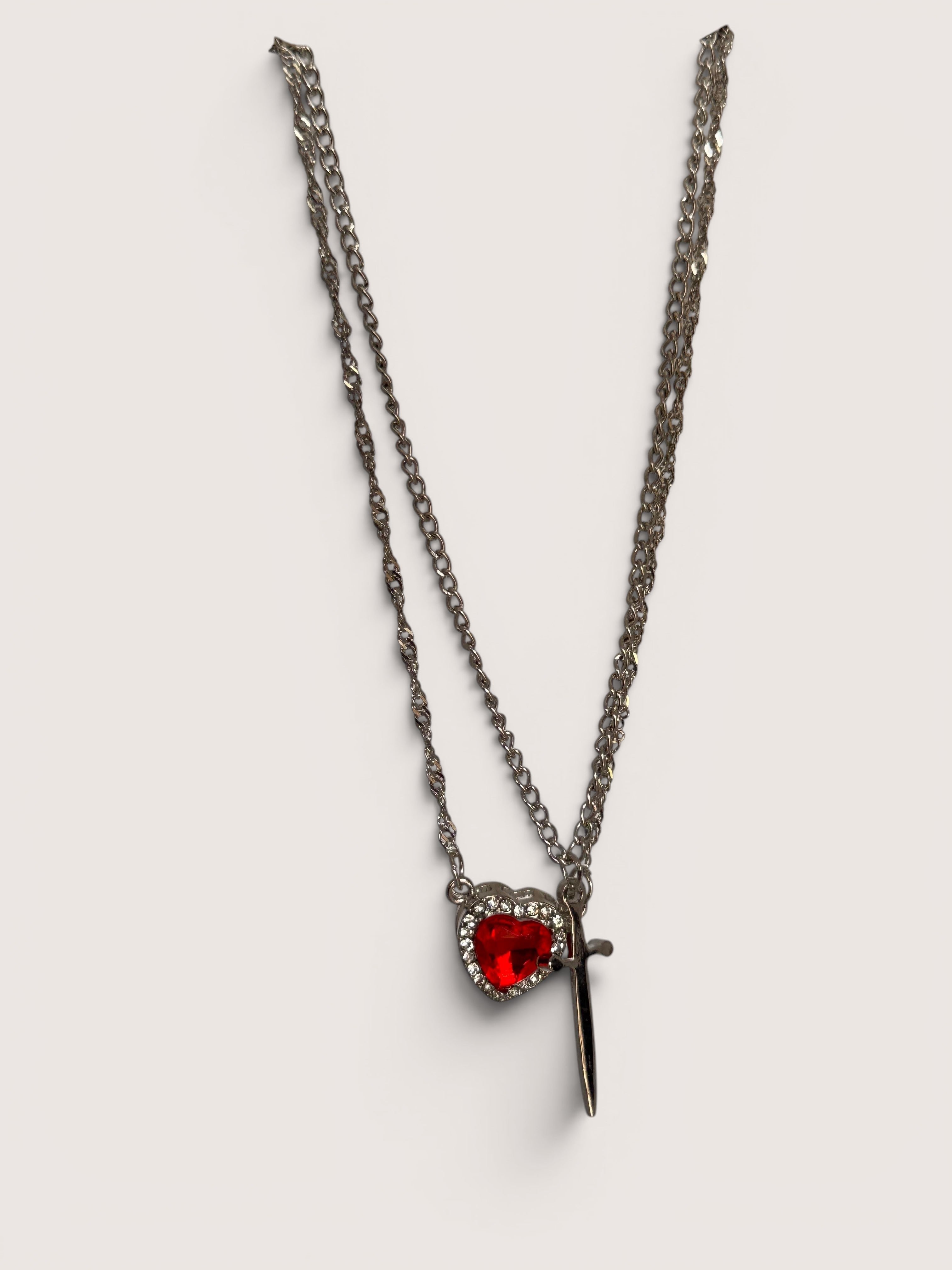 Collar parejas espada y corazon