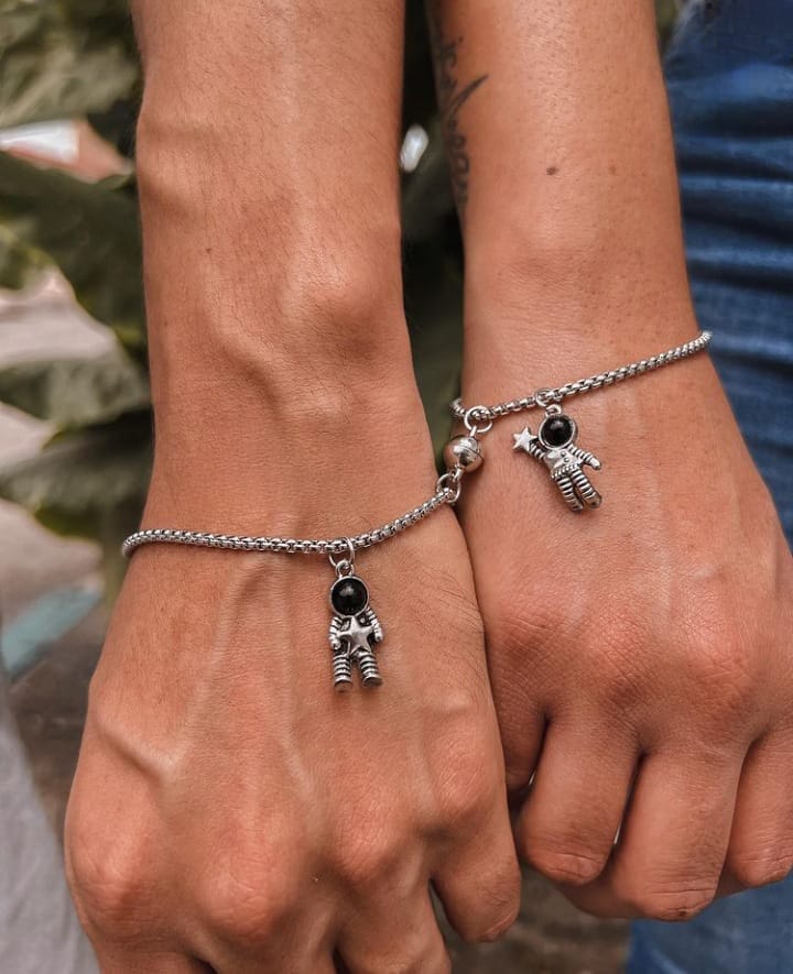 Pulsera astronautas