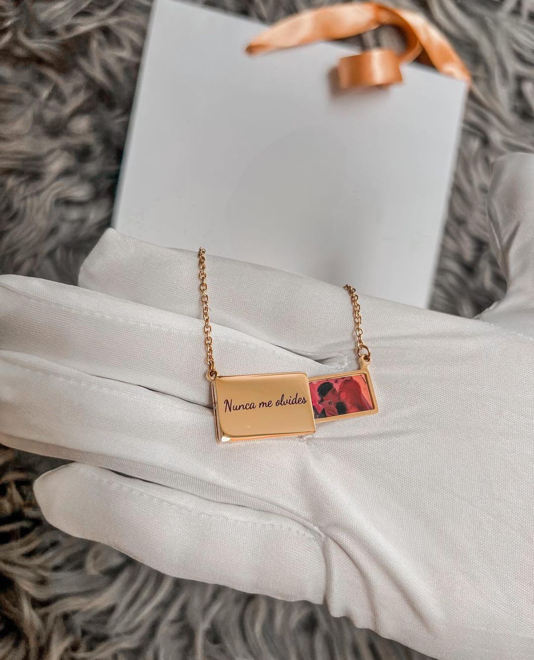 Collar carta