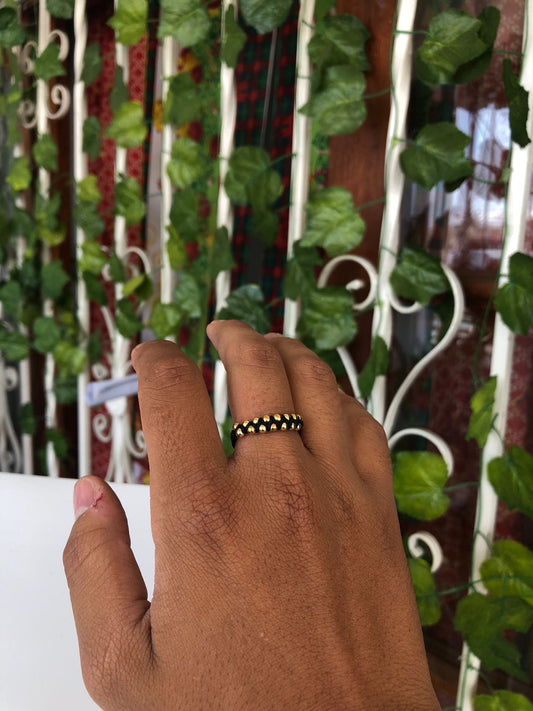 Anillo tejido