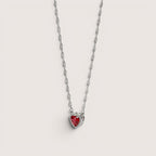 Collar Magillas de acero inoxidable y zamak con colgante de corazón rojo y circonitas