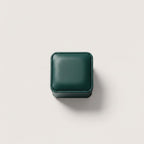 Magillas estuche de terciopelo verde esmeralda para anillos o joyas pequeñas.